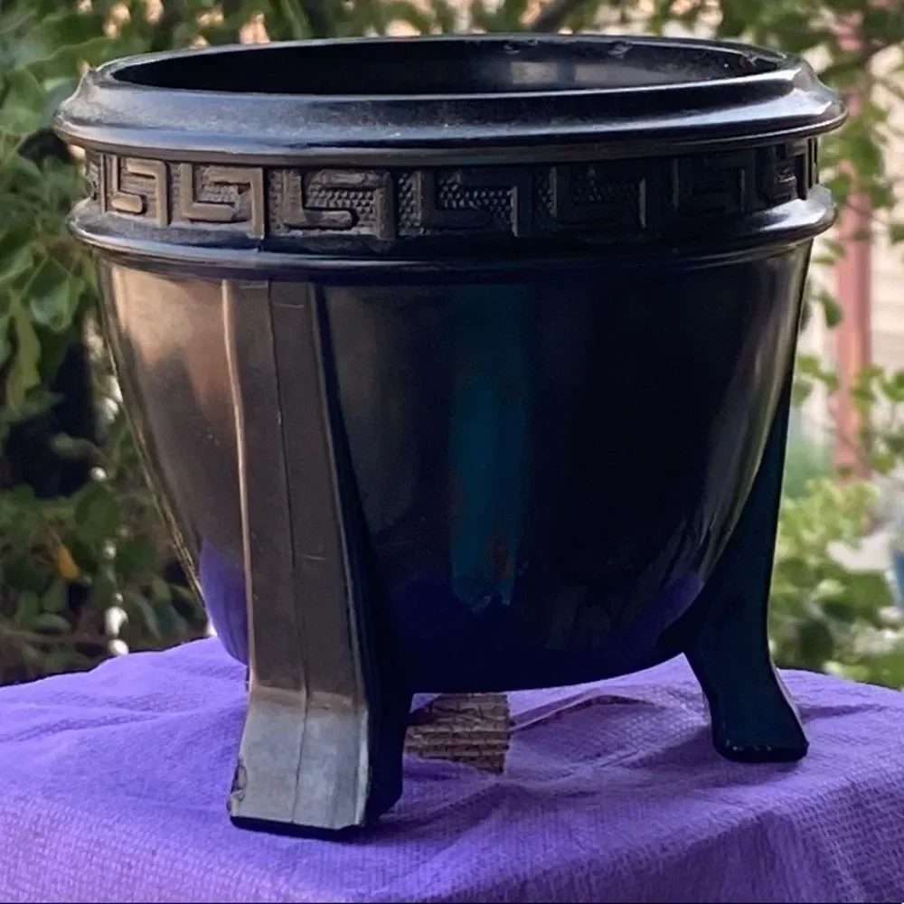 Antique LE Smith Amethyst Greek Black Key Glass Vase Made In USA Home Decor